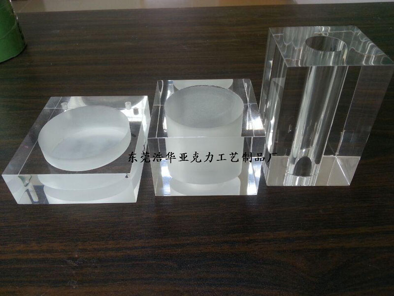 亞克力打通孔